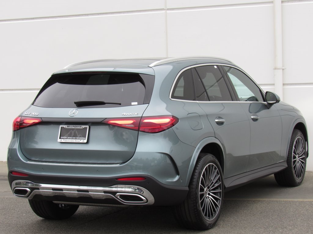 2026 Mercedes Benz GLC 300 4MATIC photo 3