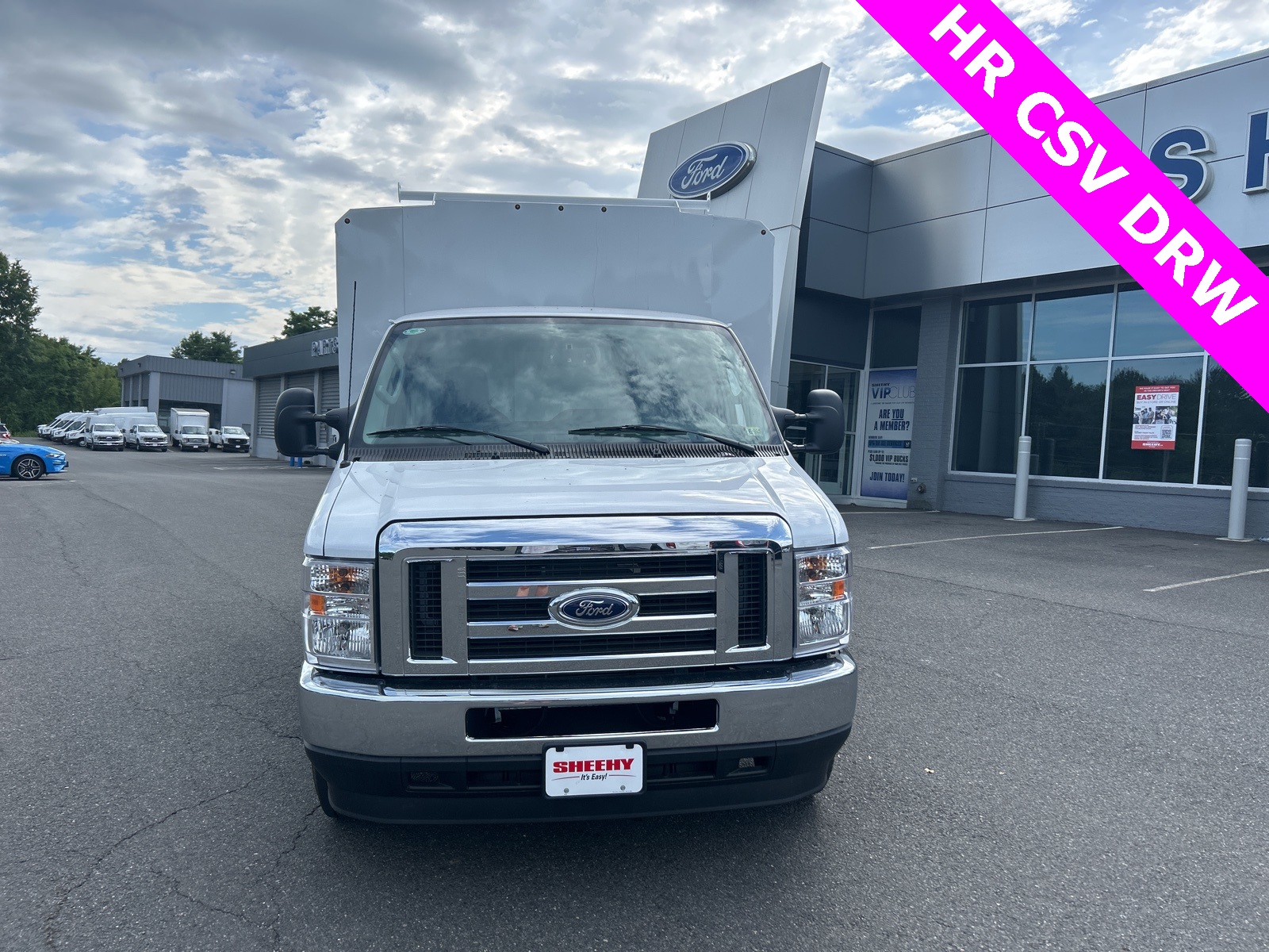 2025 Ford E-350 photo 2