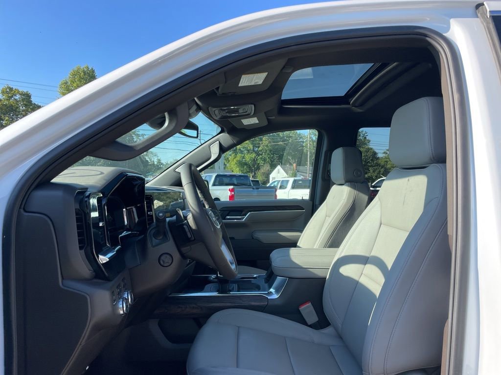 2025 Gmc Sierra 1500 SLT photo 9