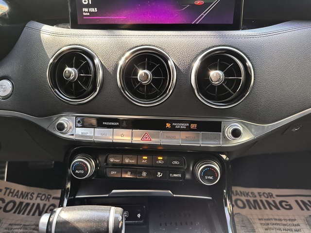 2022 Kia Stinger GT1 photo 25