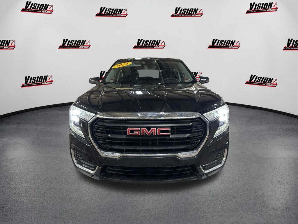 Used 2024 GMC Terrain SLE with VIN 3GKALMEG3RL364300 for sale in Canandaigua, NY