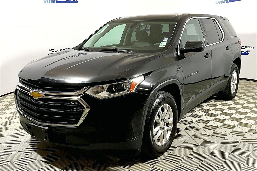2018 Chevrolet Traverse LS's photo