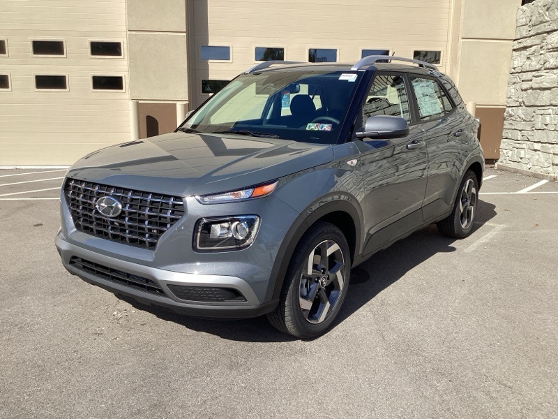 2026 Hyundai Venue SEL photo 3