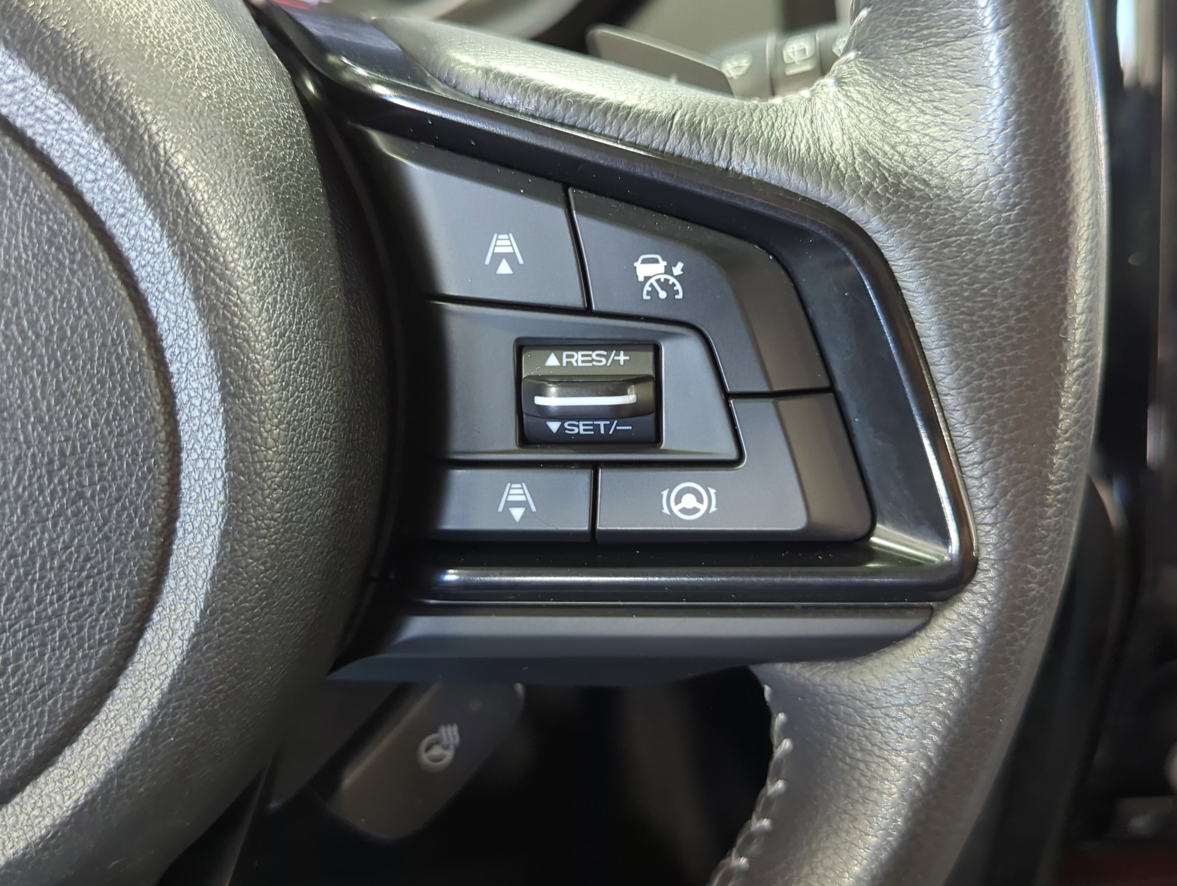 2022 Subaru Ascent Onyx Edition photo 22