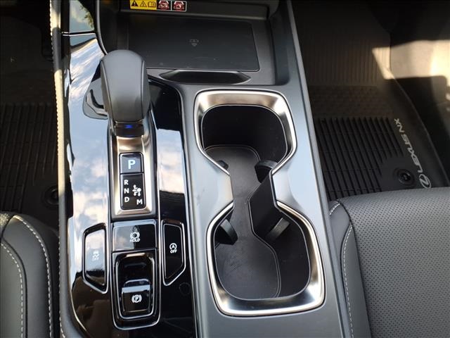 2025 Lexus NX 250 - Photo 28