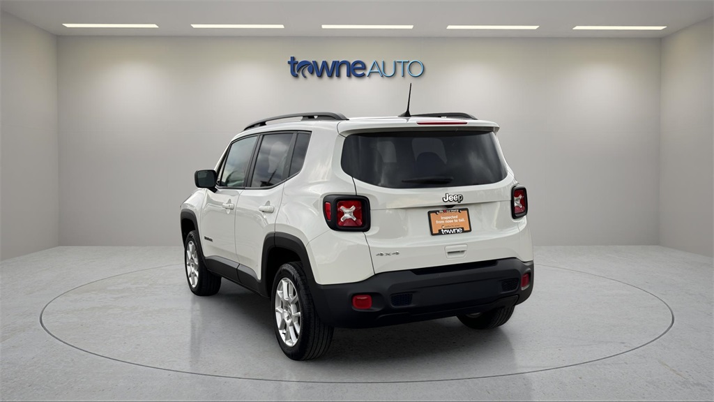 2023 Jeep Renegade Latitude photo 2