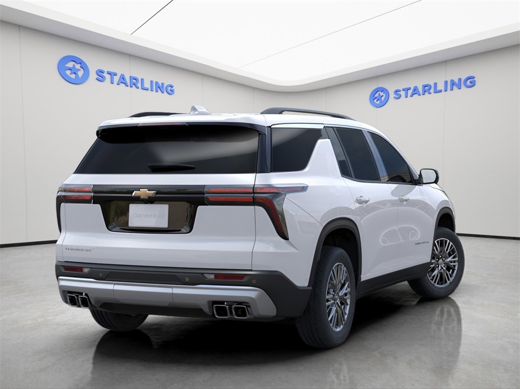 2026 Chevrolet Traverse photo 2