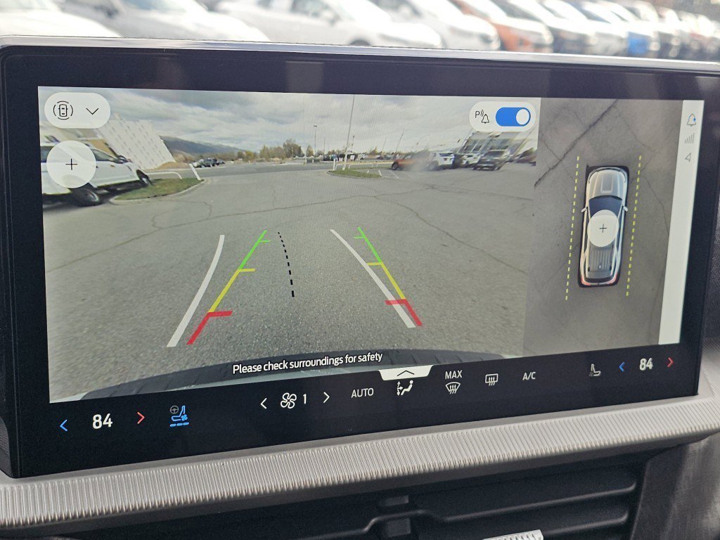 2026 Ford Explorer Platinum photo 4