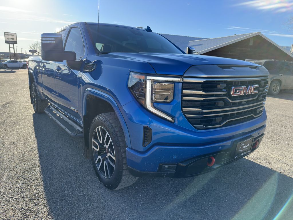 2023 GMC Sierra 1500 AT4's photo
