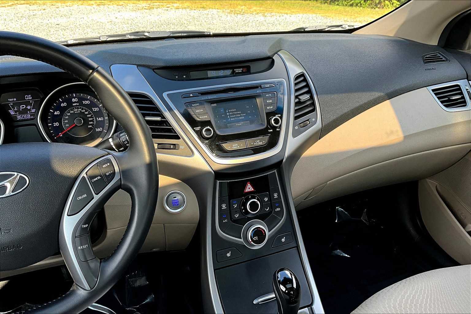 2016 Hyundai Elantra Value Edition photo 6