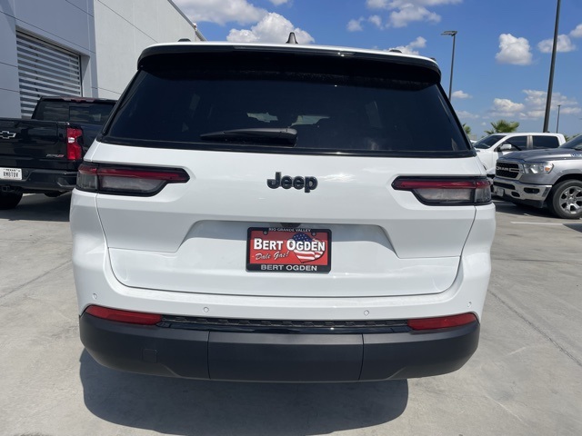 2025 Jeep Grand Cherokee Altitude X photo 3