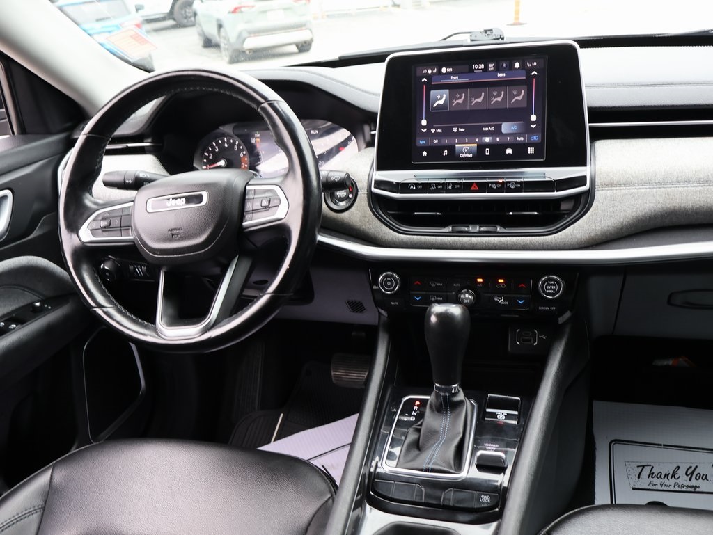 2022 Jeep Compass Latitude photo 13
