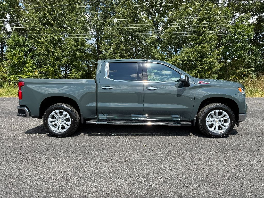 2026 Chevrolet Silverado 1500 LTZ photo 11