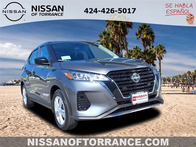 2025 Nissan KICKS PLAY Base's photo