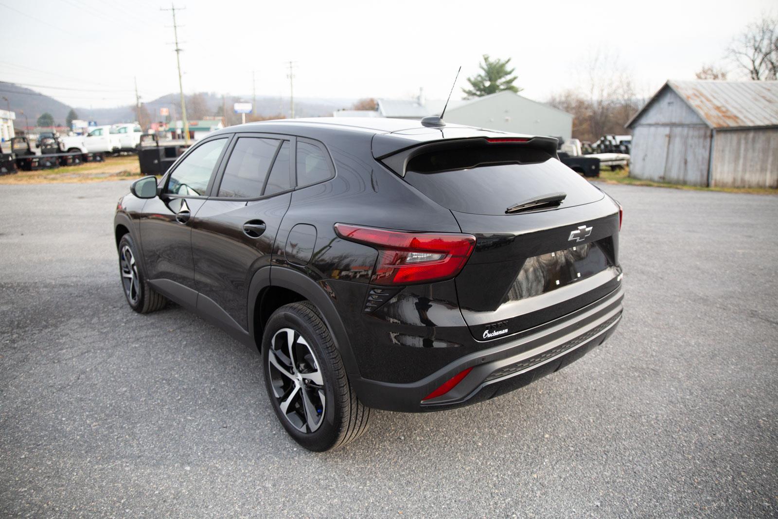 2024 Chevrolet Trax photo 3