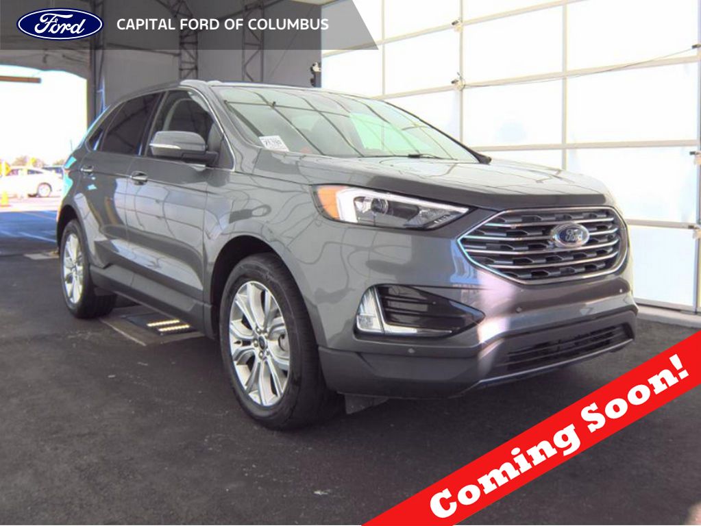 2024 Ford Edge Titanium's photo