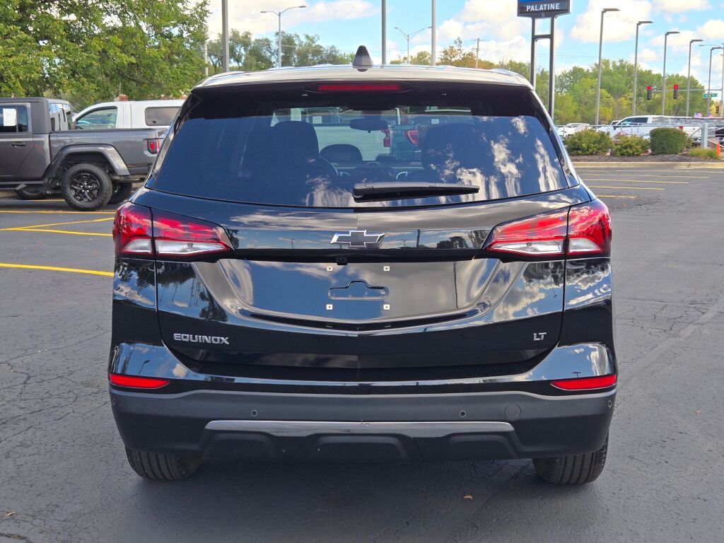 2024 Chevrolet Equinox LT photo 4