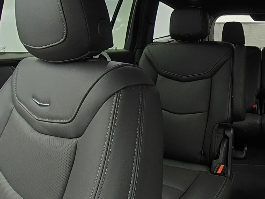 2025 Cadillac XT6 Premium Luxury photo 15