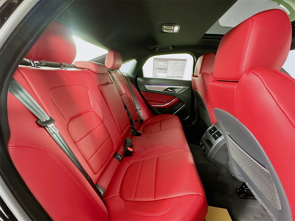 New 2024 Black Jaguar R-Dynamic SE image 28