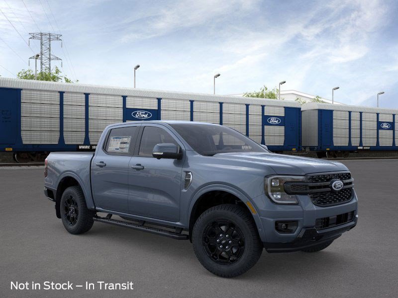 2025 Ford Ranger Lariat photo 3