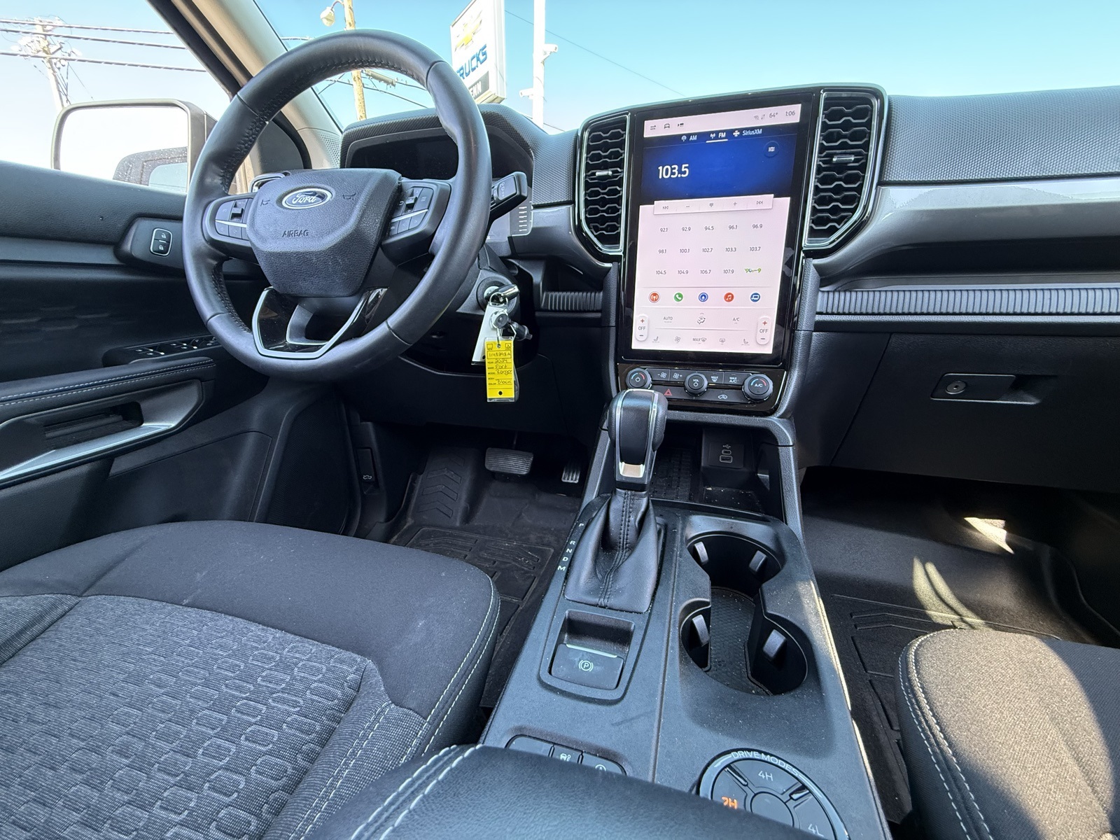 2024 Ford Ranger XLT photo 2