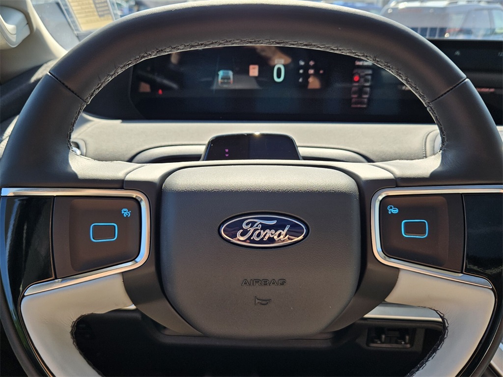 2025 Ford Expedition Platinum photo 21