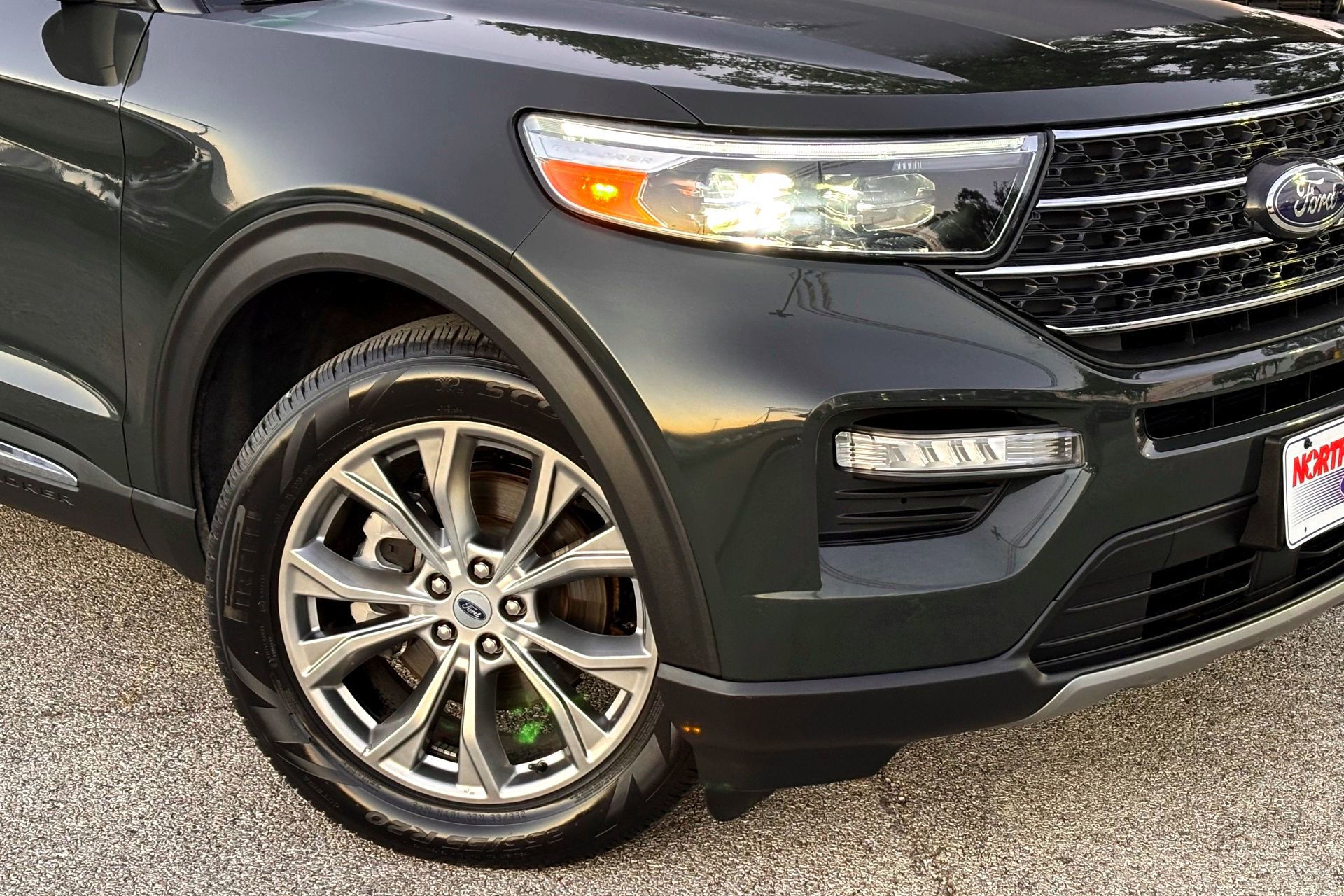 2022 Ford Explorer XLT photo 3