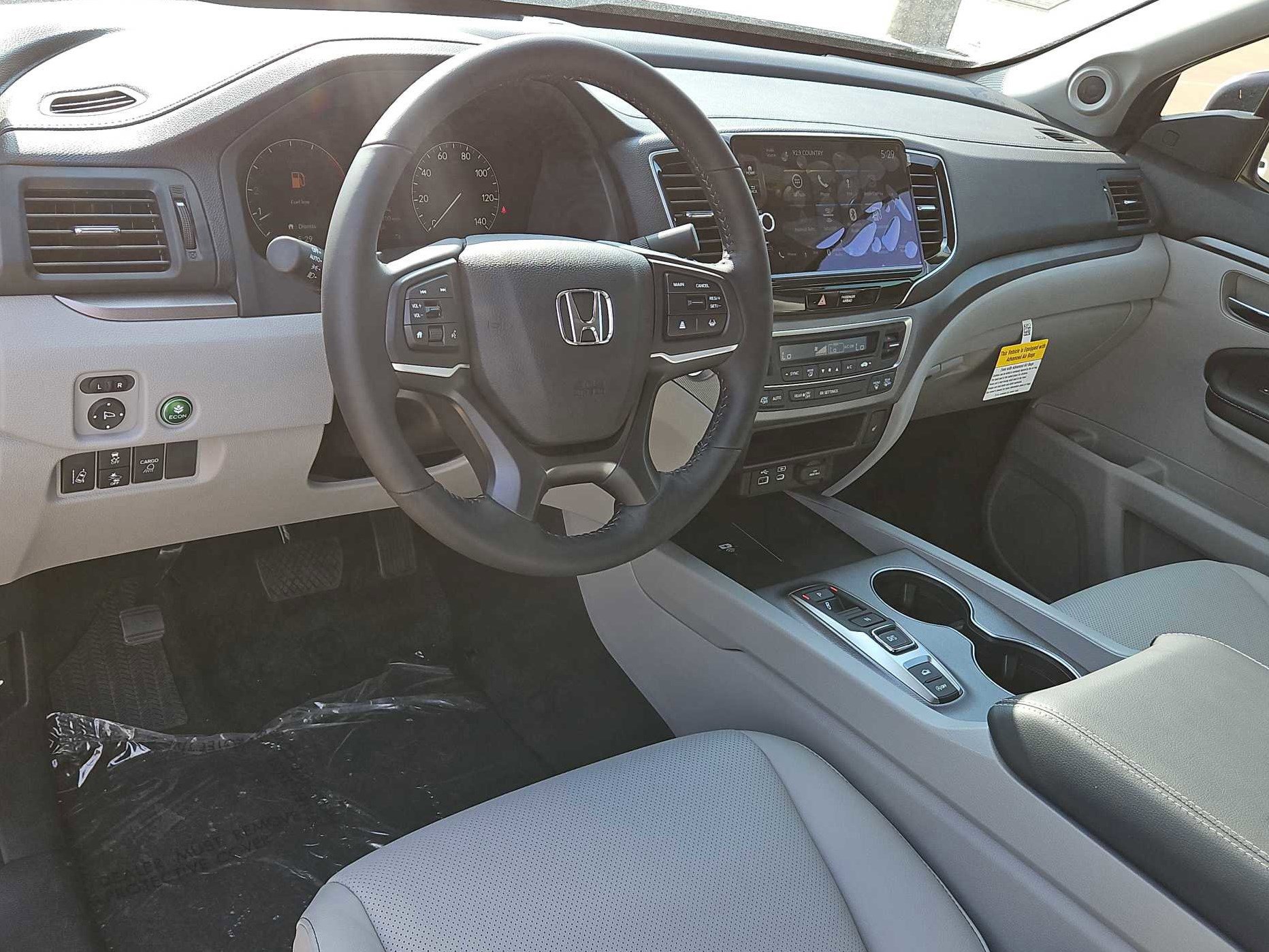 2025 Honda Ridgeline RTL photo 9