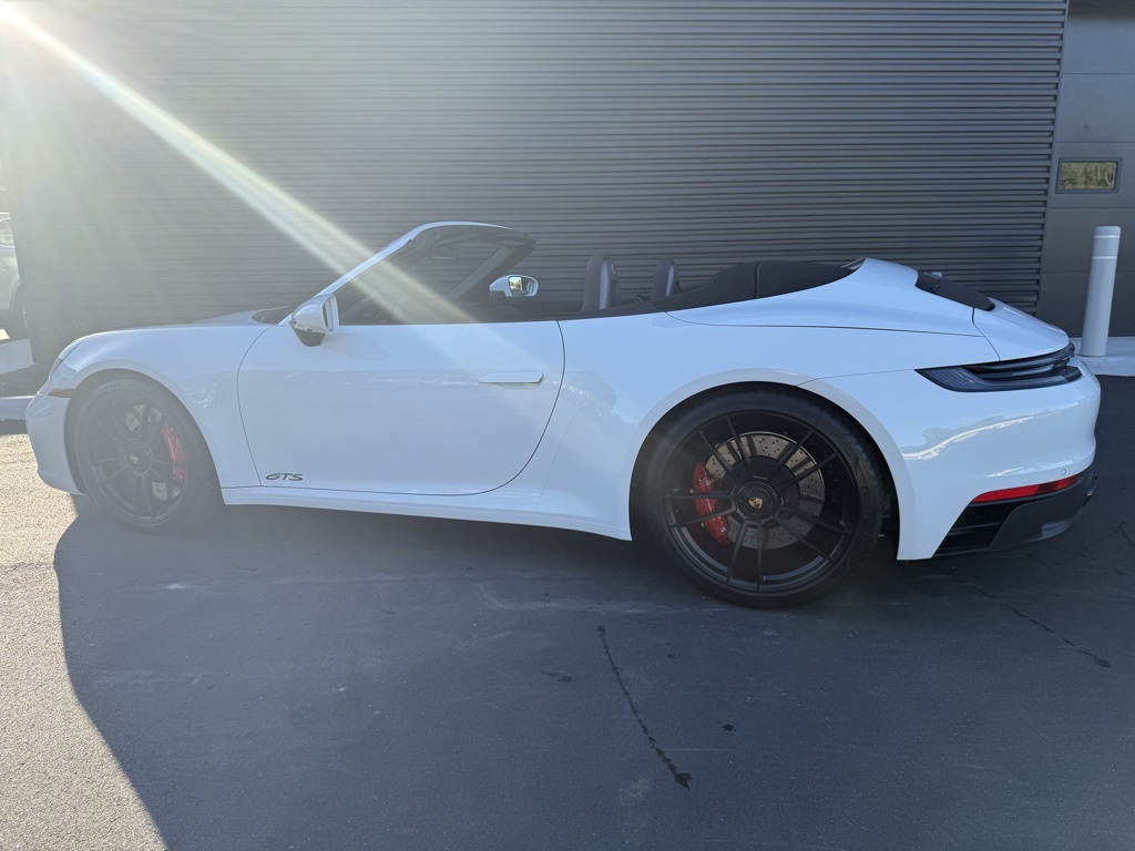 2023 Porsche 911 GTS photo 3