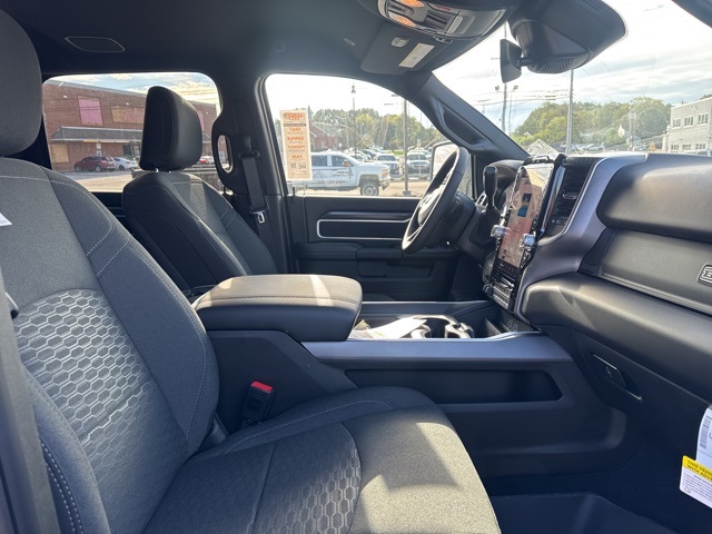 2026 Ram 2500 Big Horn photo 10