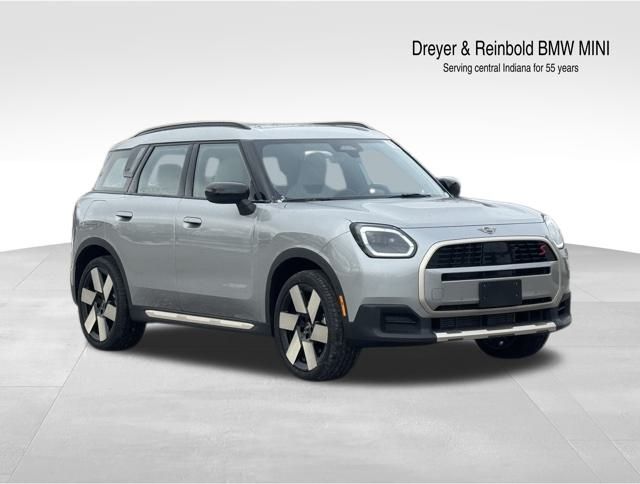 2025 MINI Countryman S's photo