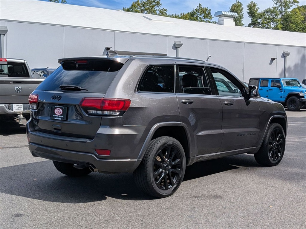 2019 Jeep Grand Cherokee Altitude photo 3