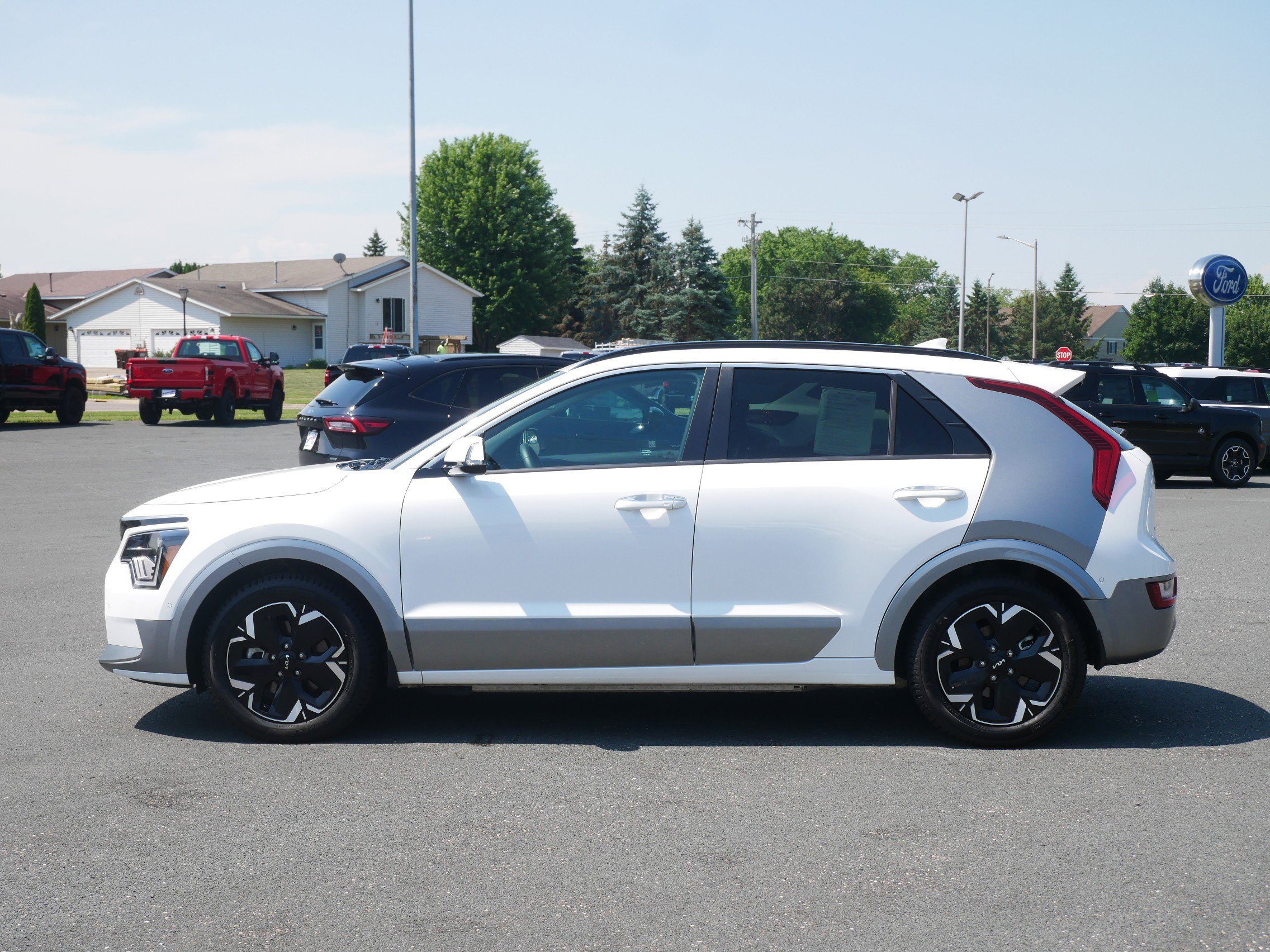 Used 2023 Kia Niro Wave with VIN KNDCT3L1XP5017668 for sale in Hastings, Minnesota
