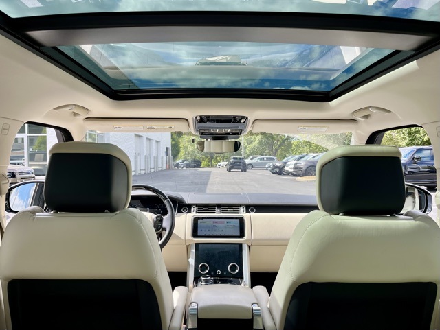 2019 Land Rover Range Rover SuperCharged photo 17