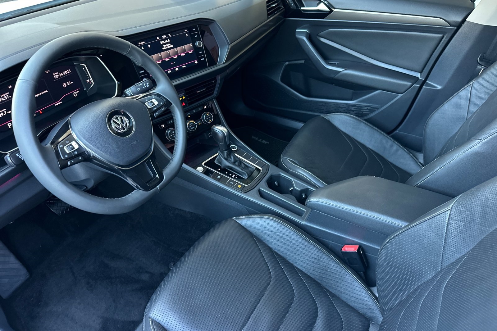 2020 Volkswagen Jetta 1.4T SEL Premium photo 10