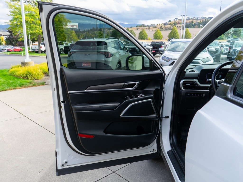 2023 Kia Telluride EX X-Line photo 17