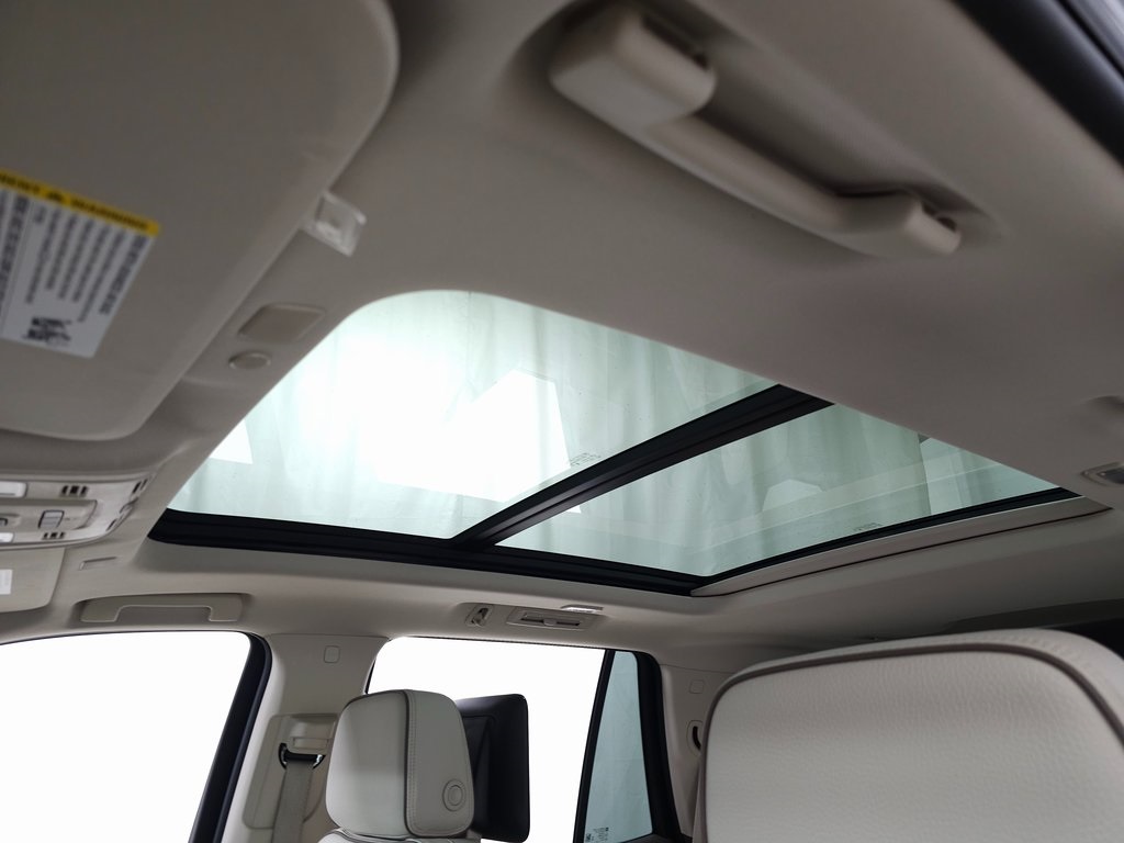 2023 GMC YUKON - Image 15