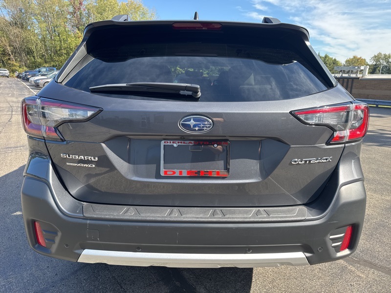 2020 Subaru Outback Limited photo 3