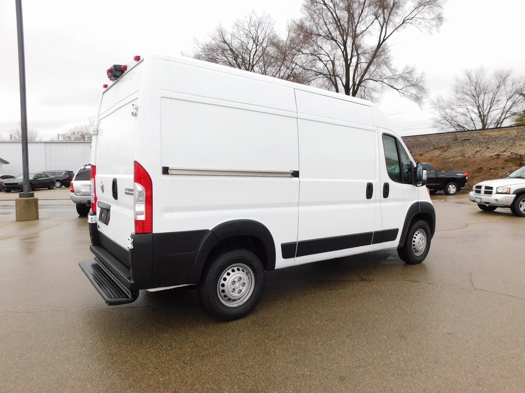2024 Ram ProMaster 2500 Cargo Van photo 3