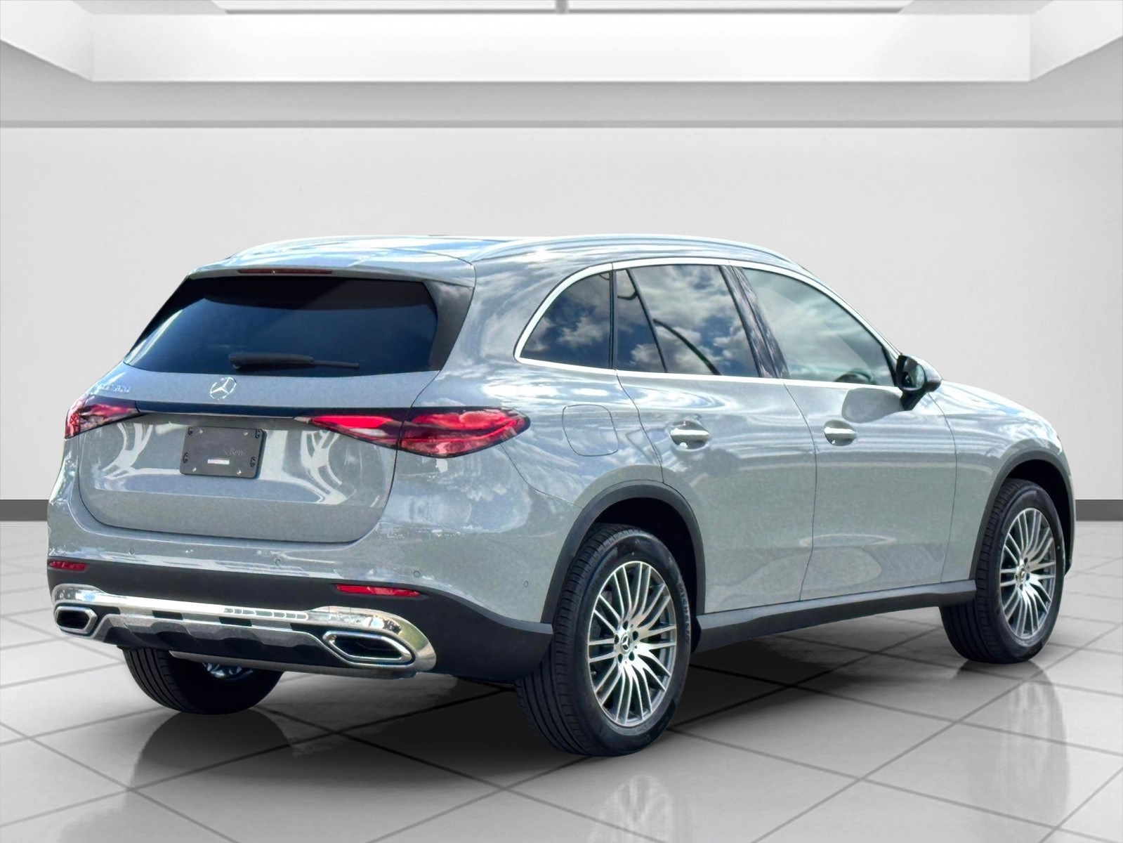 2026 Mercedes Benz GLC 300 photo 2