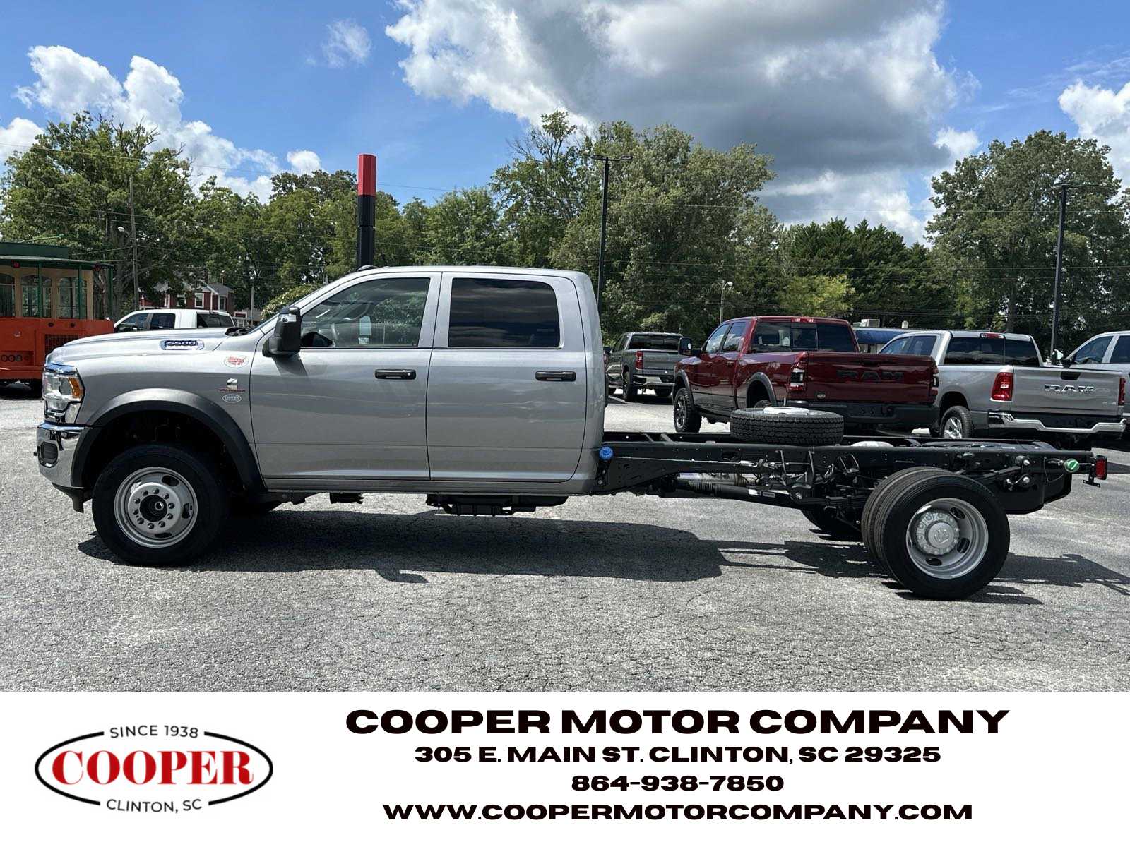 2024 Ram 5500 Tradesman photo 4