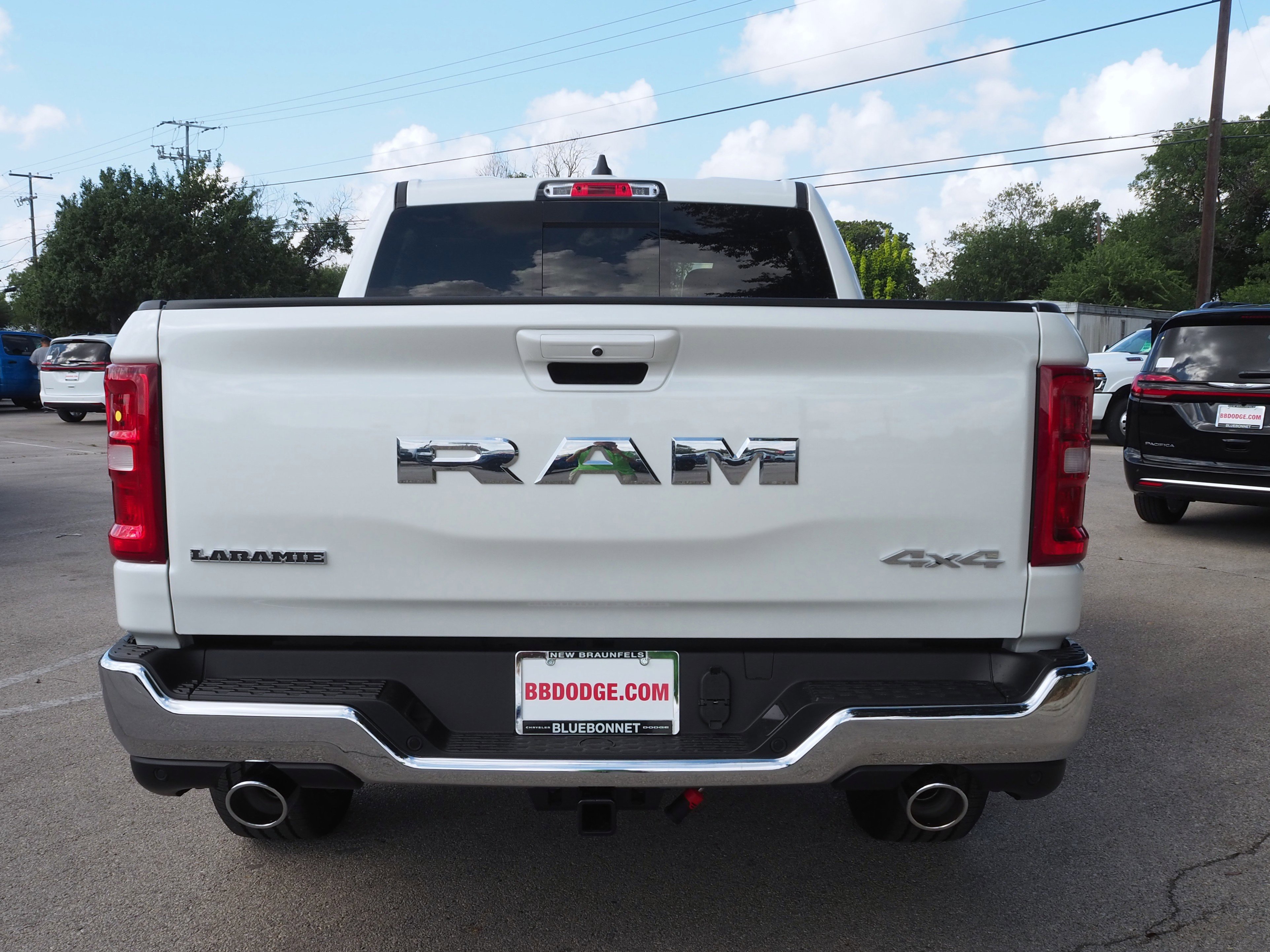 2026 Ram 1500 Laramie photo 2