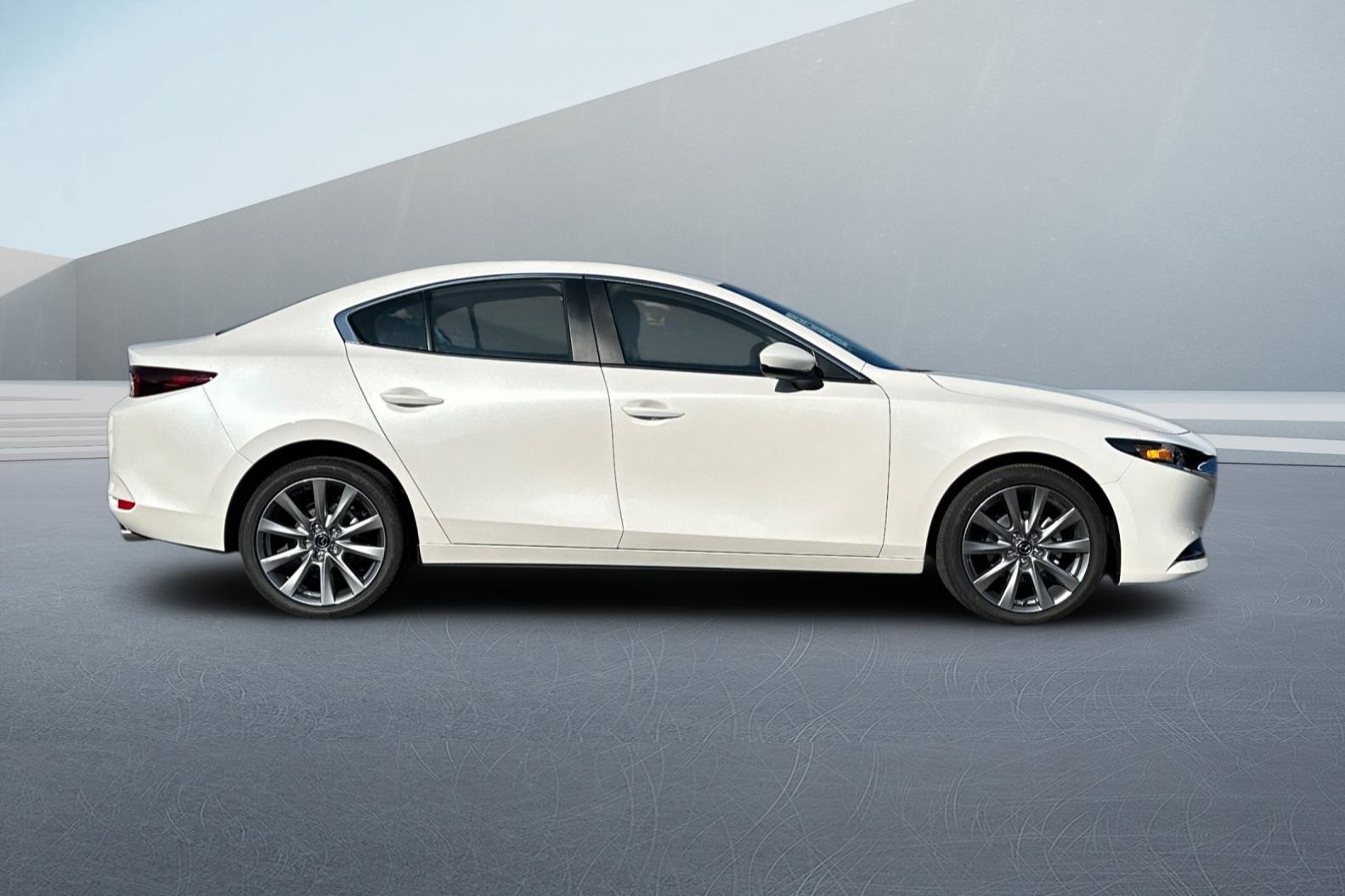 2026 Mazda Mazda3 2.5 s Preferred photo 2