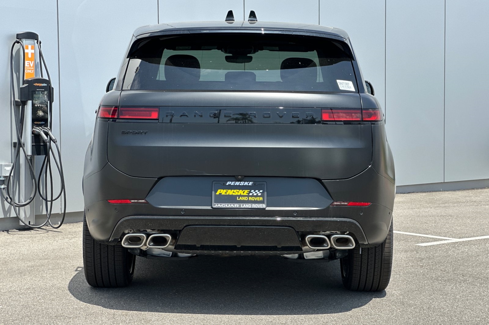 2025 Land Rover Range Rover Sport SE photo 4