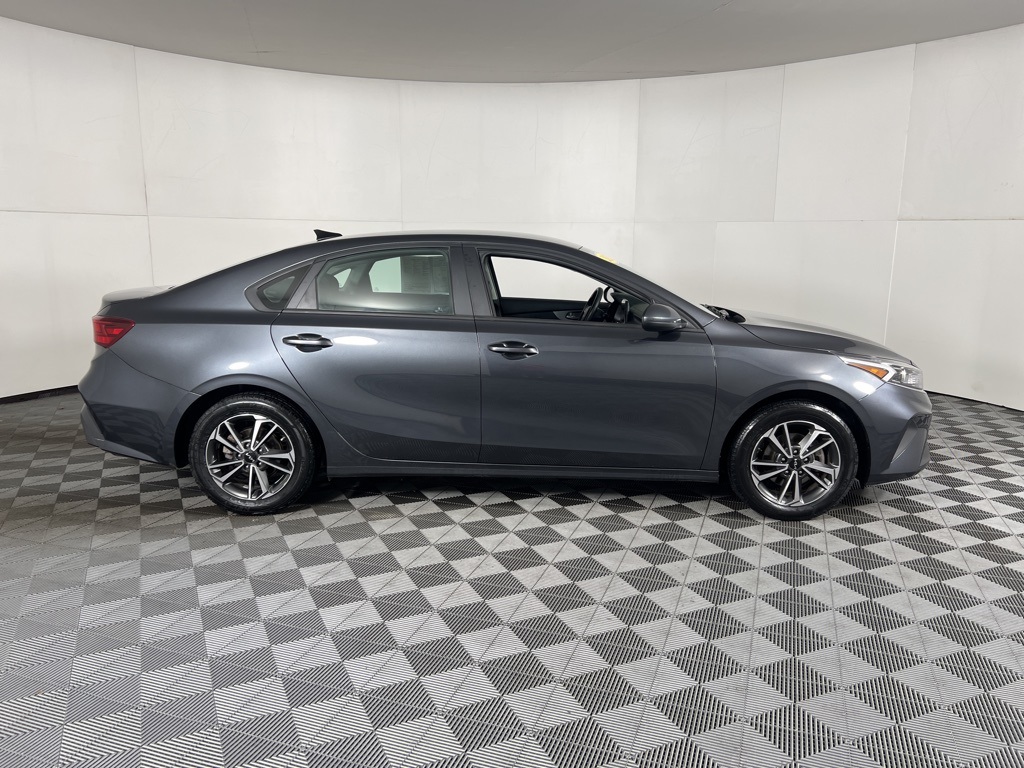 2023 Kia Forte LXS photo 11