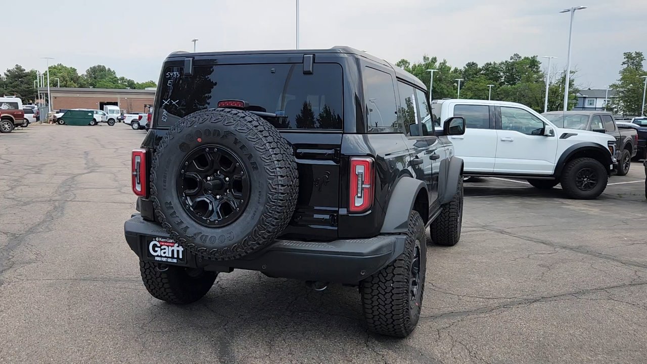 2025 Ford Bronco Badlands photo 9