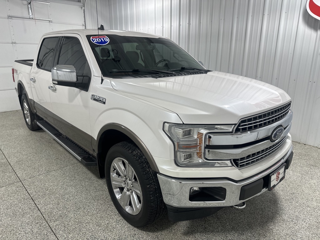 2019 Ford F-150 Lariat photo 2