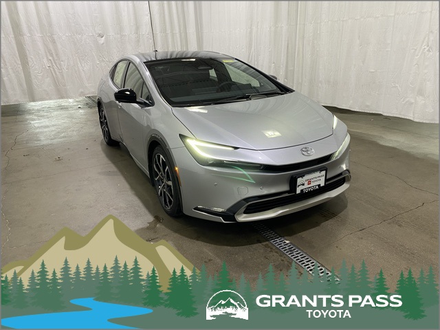 2026 Toyota Prius XSE's photo