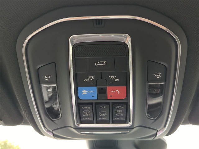 2025 Jeep Grand Cherokee Limited photo 23