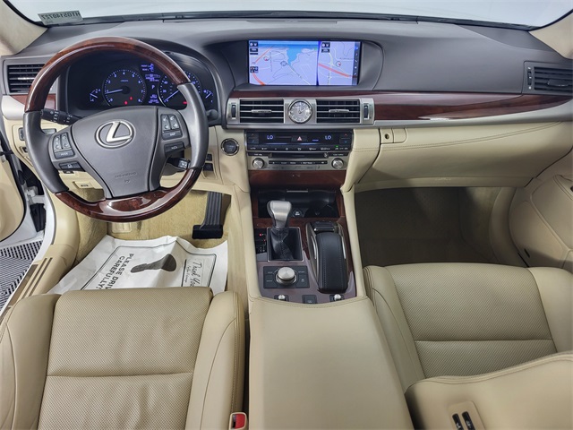 2016 Lexus LS 460 photo 18